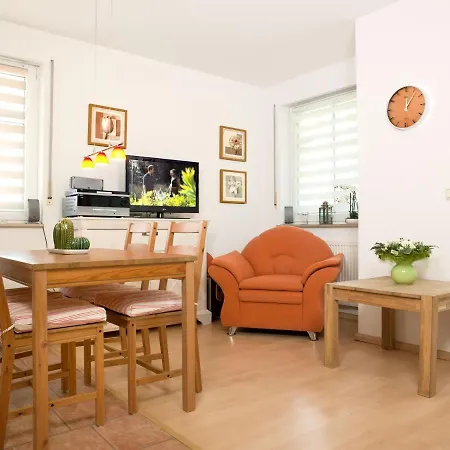 Am Reiterhof Strandtraeumer 公寓 *