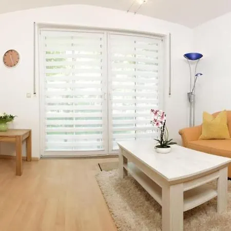 Am Reiterhof Strandtraeumer 因塞尔波埃尔